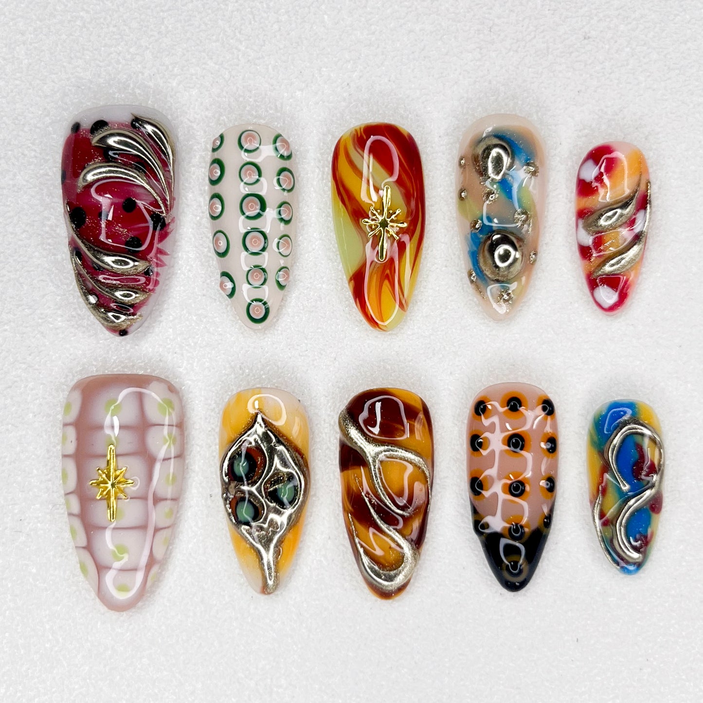 Retro Swirl Nails